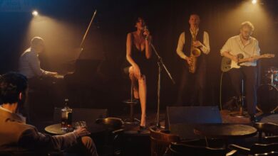 Entertain Crossword Clue